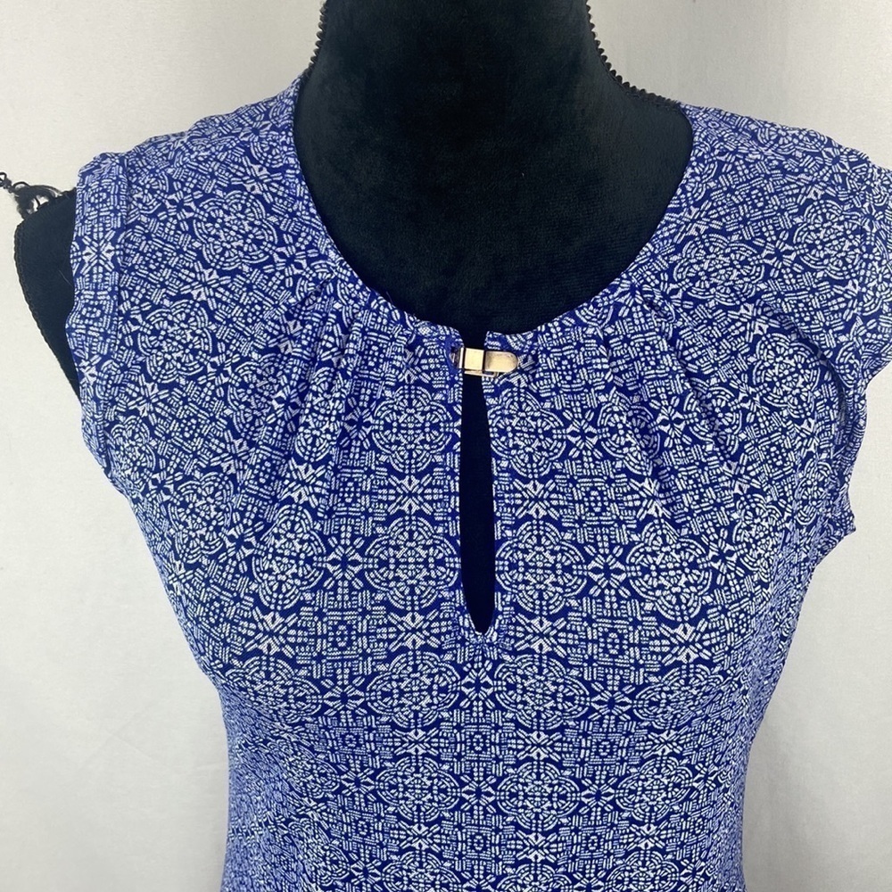 The Limited Blue Printed Sheer Blouse - Picture 4 of 8